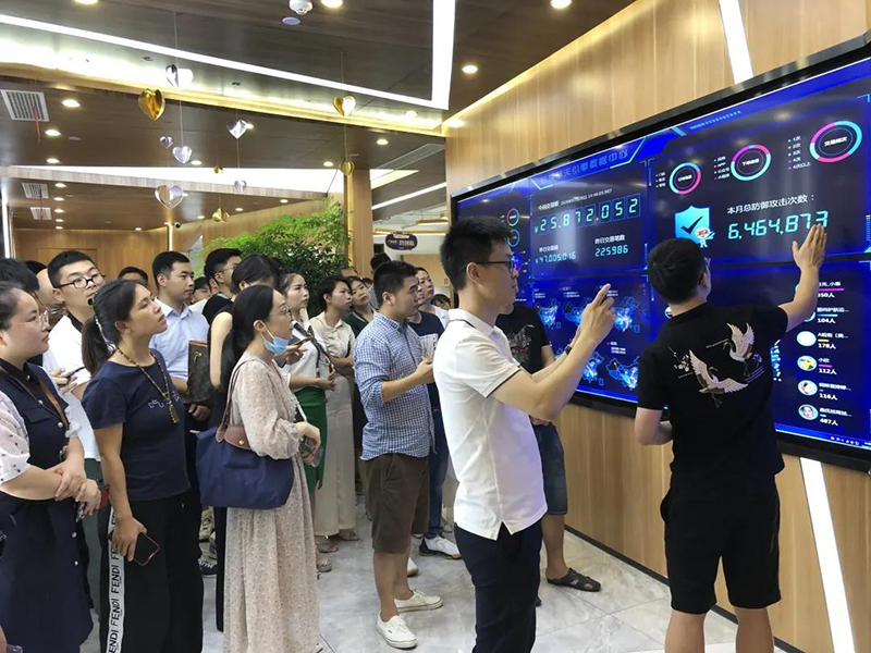 啟博云游學(xué)活動(dòng)，來(lái)看看啟博是一家什么樣的公司！